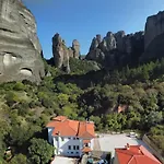 מלון Pyrgos Adrachti קאלאבאקה