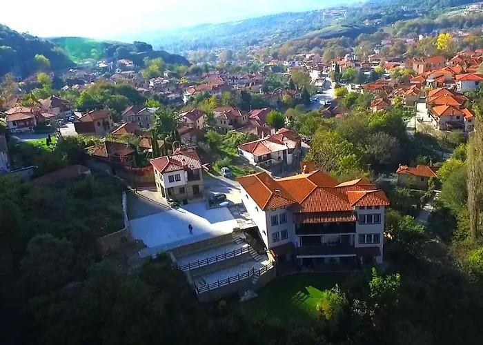 Pyrgos Adrachti 3* קאלאבאקה