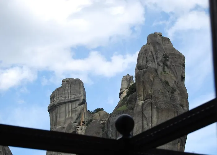 Pyrgos Adrachti מלון 3*