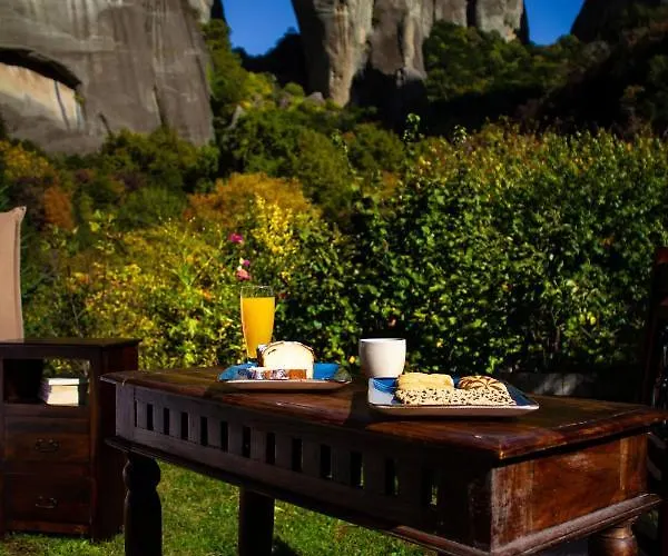 Pyrgos Adrachti מלון 3*