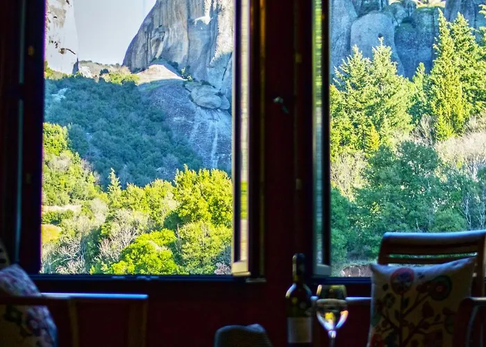 Pyrgos Adrachti מלון 3*